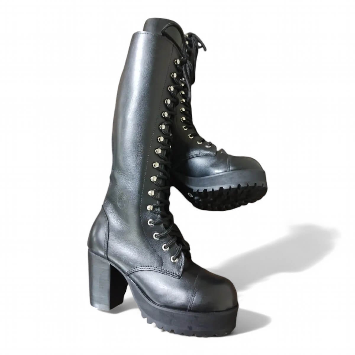 Coturno Couro Bovino Legitimo Cano Alto Gancho Ilhoses Ref012 - Imagem 5