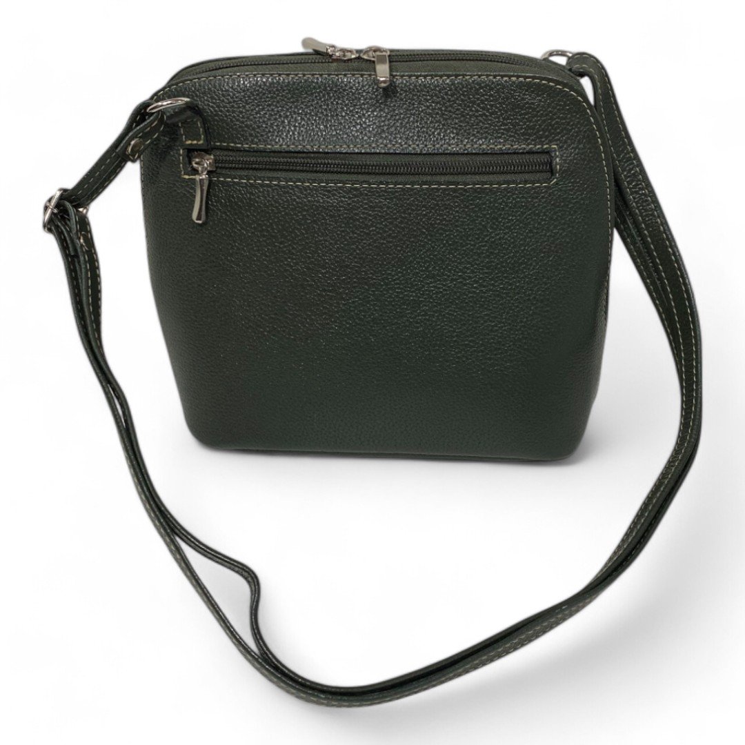 Bolsa Feminina Couro Legítimo Pequena Channel Redonda Ziper Inteiro Repartições internas - Imagem 9