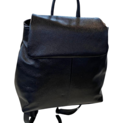 Mochila Em Couro Feminina Bolsos Social Casual Grande Tampa